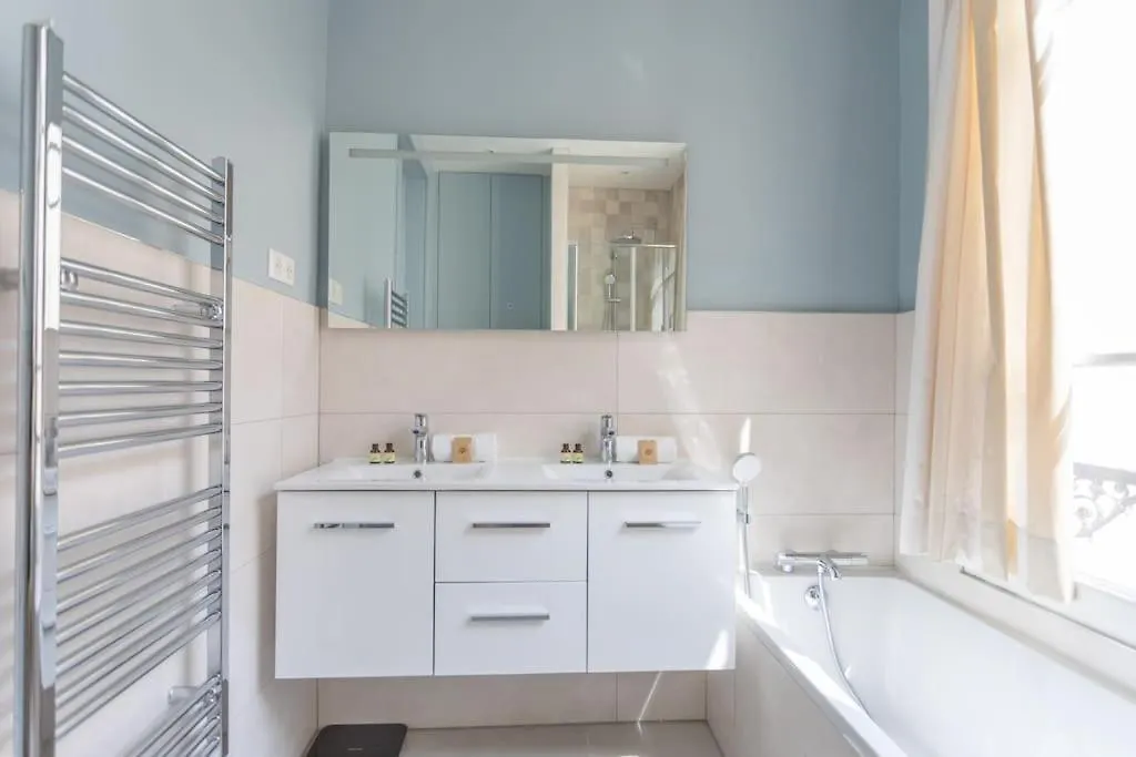 Odeon Luxury Apartment Paris