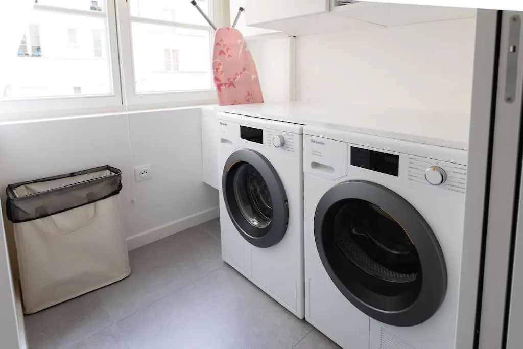 Odeon Luxury Apartment Paris